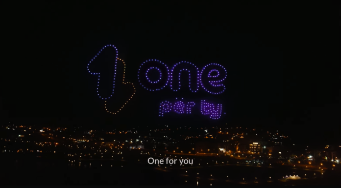 Skyvertising: prva reklama u regionu snimljena kroz drone show Prvi drone show u regionu