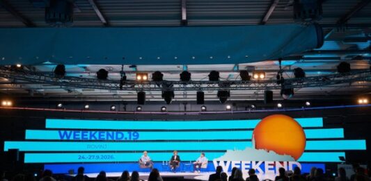 Od ChatGPT oglasa do Johna Malkovicha: petak na Weekendu 2026 pokazao koliko je teško zadržati pažnju Weekend 2026